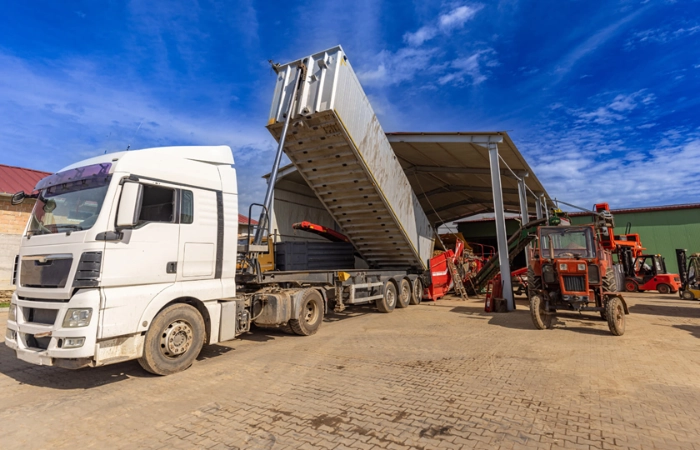 Seguro técnico para maquinaria industrial y camiones volcadores
